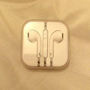 APPLE earbuds